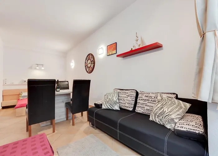 Piran Punta Beach Apartment