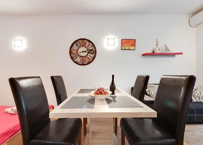 Piran Punta Beach Apartment